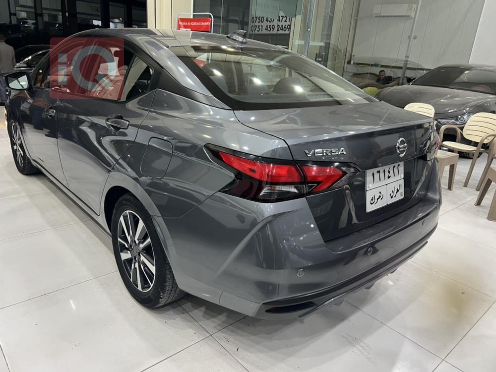 Nissan Versa